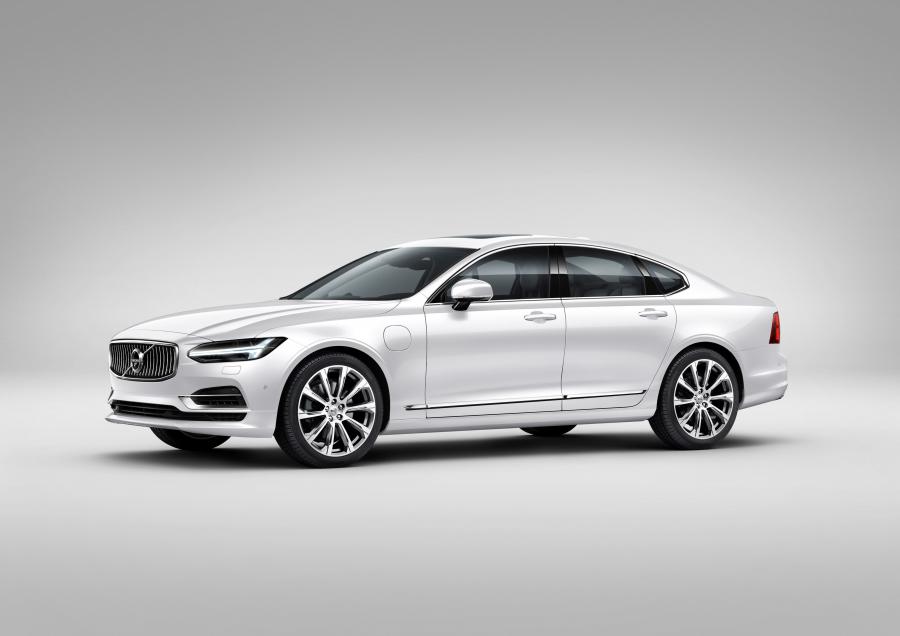  Volvo S90 T8 Inscription 2016 года  (WW) (фото 1 из 8)